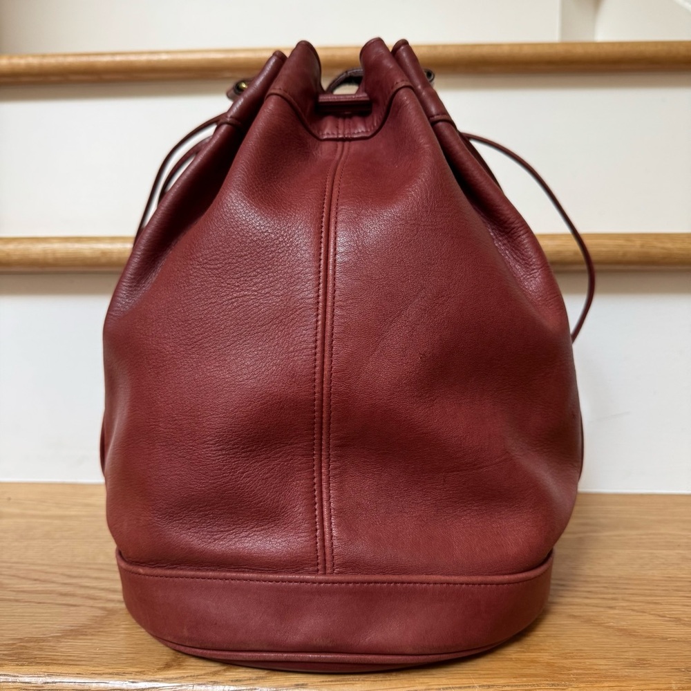 Vintage Coach Duffle Drawstring 4022 Shoulder Bag Bucket in Wine Red Leather - Picture 2 of 12